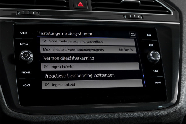 Volkswagen Tiguan 1.5 TSI ACT 150 PK Comfortline Business | Trekhaak | Adapt. Cruise | PDC | Camera | NAV + App. Connect | ECC | LM 17" |