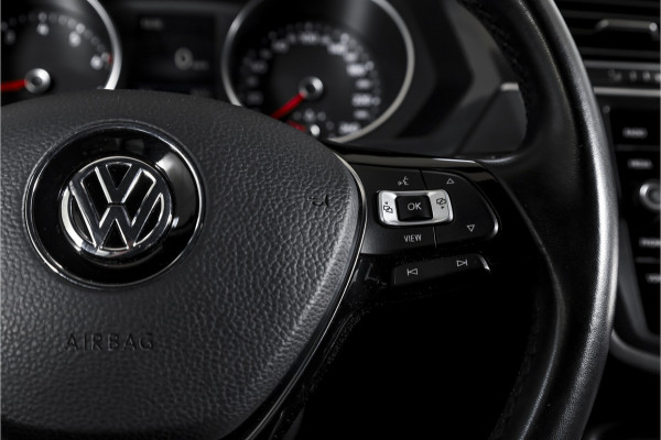 Volkswagen Tiguan 1.5 TSI ACT 150 PK Comfortline Business | Trekhaak | Adapt. Cruise | PDC | Camera | NAV + App. Connect | ECC | LM 17" |