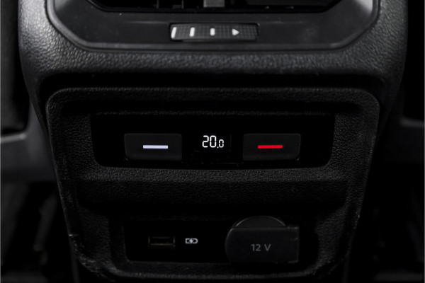 Volkswagen Tiguan 1.5 TSI ACT 150 PK Comfortline Business | Trekhaak | Adapt. Cruise | PDC | Camera | NAV + App. Connect | ECC | LM 17" |