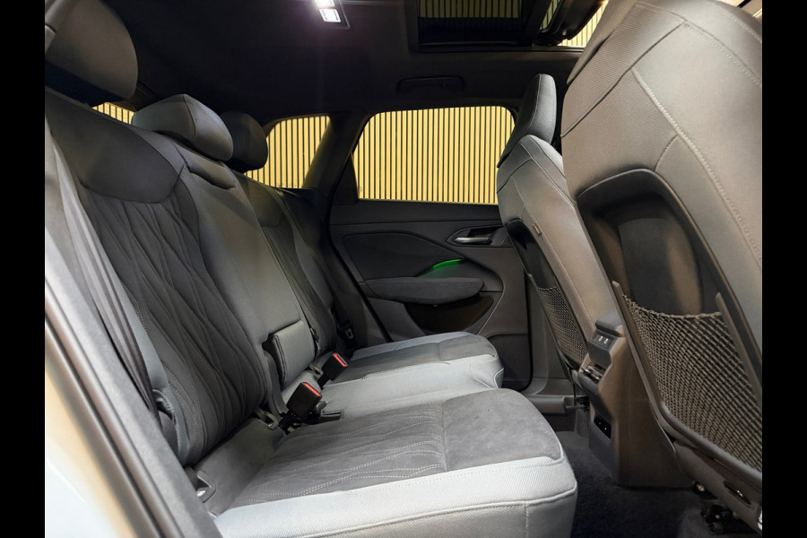 Audi Q3 1.5 e-hybrid 3X S-LINE |PANO|SONOS|HuD|360CAM|MEMORY|KEYLESS|FABRIEKSGARANTIE 2030|DODEHOEK|SFEERVERLICHTING|20 INCH|VOL!