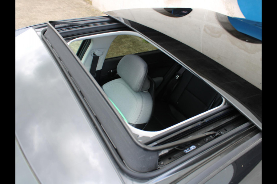 Kia EV4 Plus Advanced 58.3 kWh | PANORAMSICH SCHUIFDAK | HARMAN KARDON | STOEL & STUURVERWARMING |
