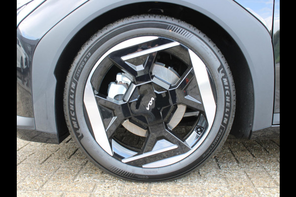 Kia EV4 Plus Advanced 58.3 kWh | PANORAMSICH SCHUIFDAK | HARMAN KARDON | STOEL & STUURVERWARMING |