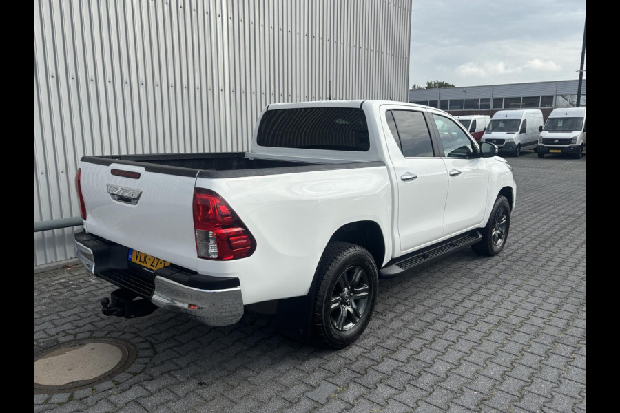 Toyota Hilux 2.4 D-4D*4X4*ACC*HAAK*CAM*ECC*TEL*3500KG*INCL.BPM*