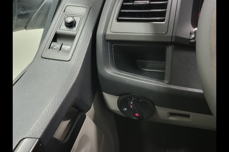 Volkswagen Transporter 2.0TDI L2/H1 Dubbele Cabine Euro 6!