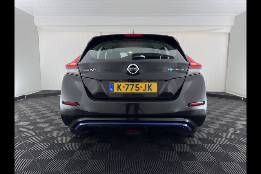Nissan Leaf Acenta 40 kWh {SoH-86%) Aut. *HEATPUMP | ADAPTIVE-CRUISE | KEYLESS | NAVI-FULLMAP | DAB+ | DIGI-COCKPIT | PRIVACYGLASS | 16"ALU*