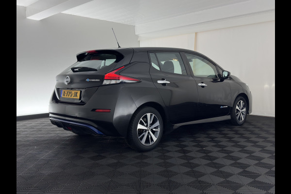 Nissan Leaf Acenta 40 kWh {SoH-86%) Aut. *HEATPUMP | ADAPTIVE-CRUISE | KEYLESS | NAVI-FULLMAP | DAB+ | DIGI-COCKPIT | PRIVACYGLASS | 16"ALU*
