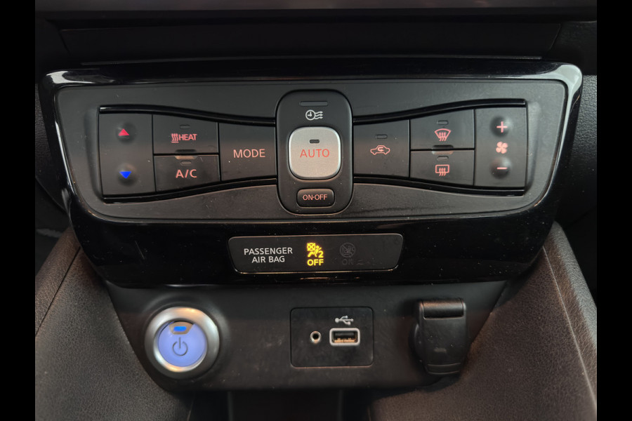 Nissan Leaf Acenta 40 kWh {SoH-86%) Aut. *HEATPUMP | ADAPTIVE-CRUISE | KEYLESS | NAVI-FULLMAP | DAB+ | DIGI-COCKPIT | PRIVACYGLASS | 16"ALU*