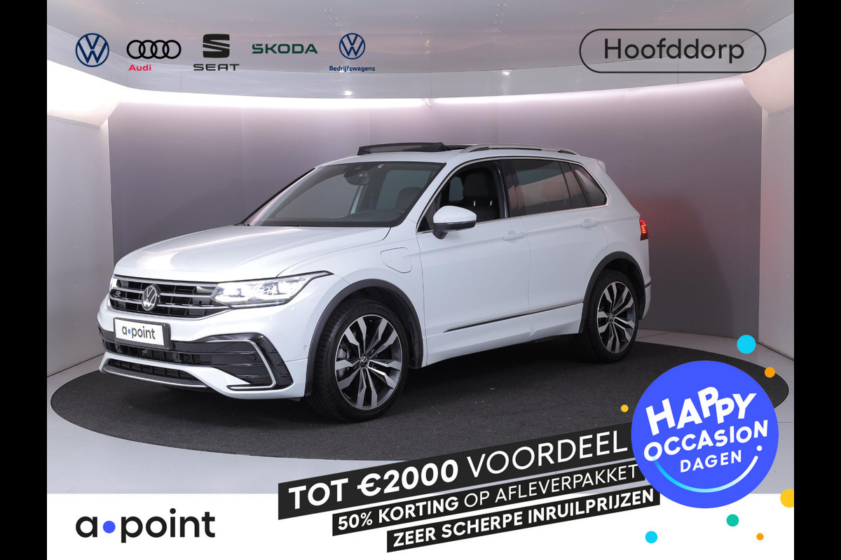 Volkswagen Tiguan 1.4 TSI eHybrid R-Line Business 245 pk Automaat (DSG) | Private lease vanaf €766 | Navigatie | Panoramadak | Park assist | Rondomzicht camera | Head-up display | Lederen bekleding | Elektr. voorstoelen met geheugen | R-Line |
