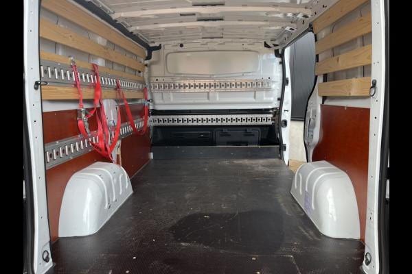Renault Trafic 2.0 dCi 145pk E6 Automaat Comfort 3p Lease €287 p/m, Airco, Navi Carplay, PDC, Led, Trekhaak, Cruise controle, Onderhoudshistorie aanwezig