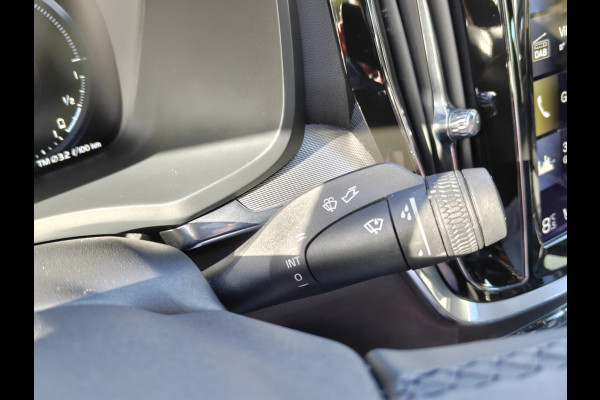 Volvo S60 T6 350PK AWD Recharge Plus Dark | BLIS | Pano | Carplay | Elektr. Stoelen | PDC V+A | ACC