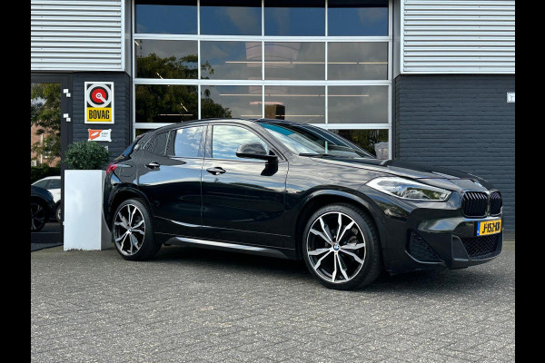 BMW X2 sDrive18i High Executive, M-pakket, Automaat, Cruise, Head-up, Camera, Navi, PDC, NAP