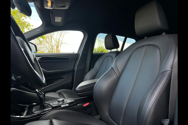 BMW X2 sDrive18i High Executive, M-pakket, Automaat, Cruise, Head-up, Camera, Navi, PDC, NAP