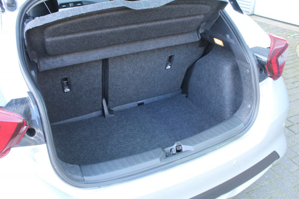 Nissan Micra 0.9 IG-T 90pk N-Connecta NL-Auto NAP