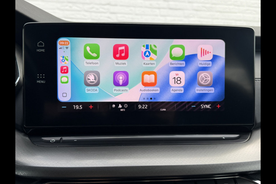 Škoda Octavia Combi 1.0 e-TSI Ambition Automaat ElectrTrekhaak Clima Carplay Navi Digitaal Dash Sfeerverlichting All-Season banden