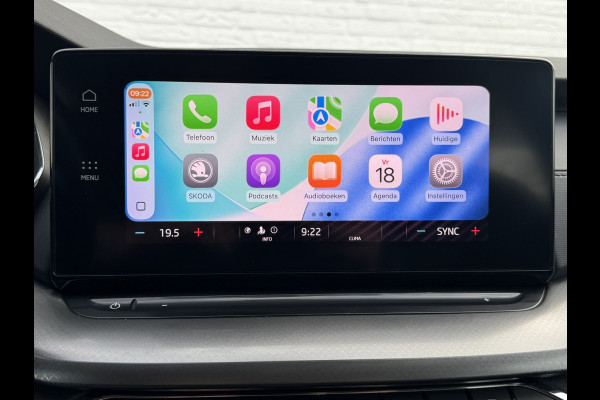 Škoda Octavia Combi 1.0 e-TSI Ambition Automaat ElectrTrekhaak Clima Carplay Navi Digitaal Dash Sfeerverlichting All-Season banden