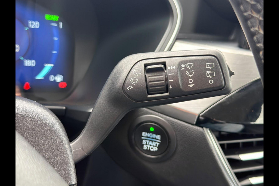 Ford Kuga 2.5 PHEV Titanium 225pk | Trekhaak | Driver Assistance Pack | Winter Pack | Camera | Dodehoeksensoren