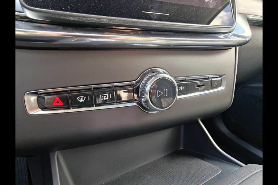 Volvo XC90 T8 AWD 455PK Plug-in Hybrid Ultra Dark | NIEUW | €10.465,- voordeel | ACC | H&K | Luchtvering | 360 camera | 21" | BLIS |