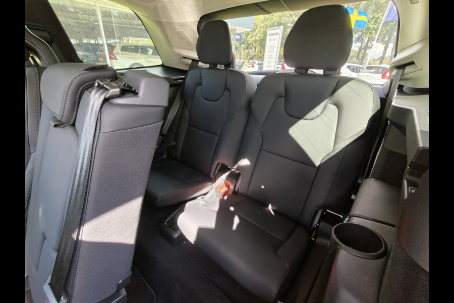 Volvo XC90 T8 AWD 455PK Plug-in Hybrid Ultra Dark | NIEUW | €10.465,- voordeel | ACC | H&K | Luchtvering | 360 camera | 21" | BLIS |
