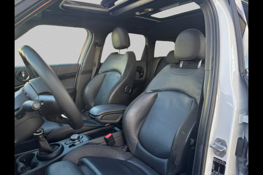 MINI Countryman 1.5 Cooper Chili Serious Business(NL-auto, Dealer OnderH, Panorama, Camera, Navi Pro, StoelV, Climate Con, Etc)