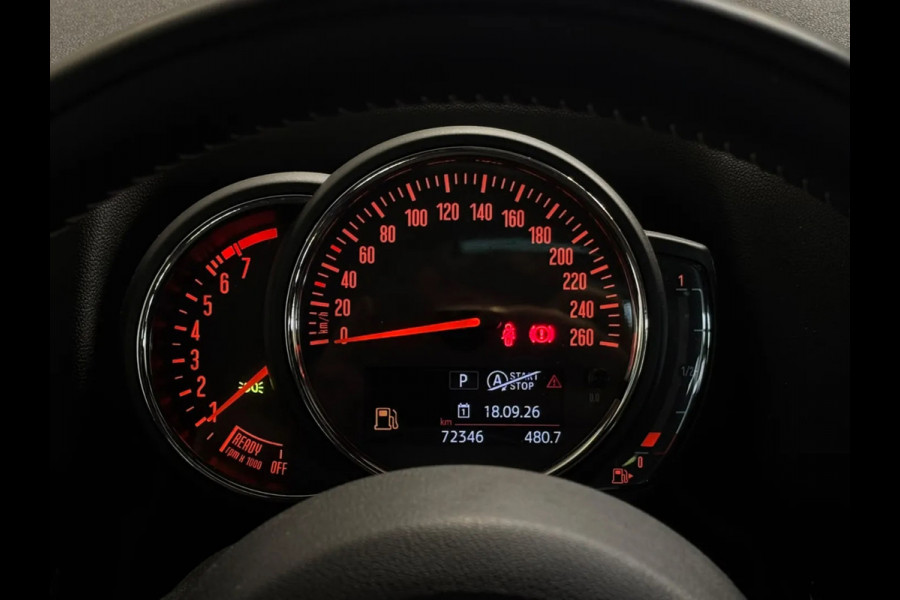 MINI Countryman 1.5 Cooper Chili Serious Business(NL-auto, Dealer OnderH, Panorama, Camera, Navi Pro, StoelV, Climate Con, Etc)