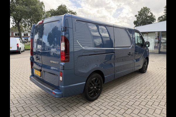 Renault Trafic 2.0 dCi automaat 145pk T29 L2H1 Luxe / vaste prijs rijklaar € 17.650 ex btw / euro 6 / bpm vrij / blauw metallic / comfort stoelen / trekhaak / airco / cruise / navigatie