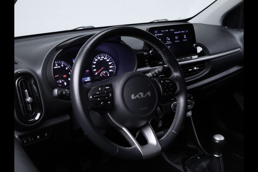 Kia Picanto 1.0 DPi DynamicLine Sport (APPLE CARPLAY,NAVI,CAMERA,CRUISE,LED,AIRCO,SPORTSTOELEN,LM VELGEN,NETTE STAAT)