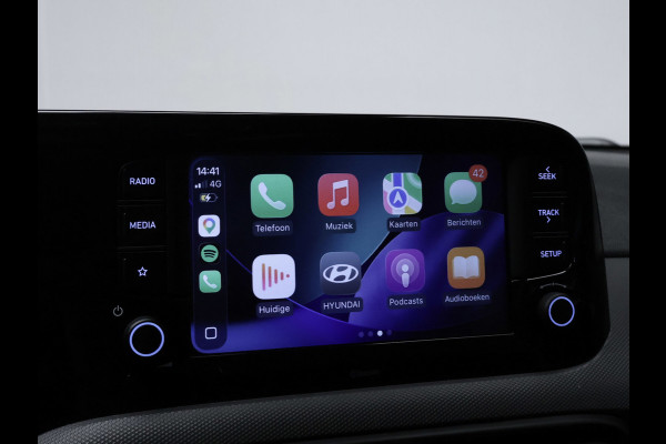 Hyundai i10 1.0 Comfort Sport (APPLE CARPLAY,NAVI,CLIMATE,CRUISE,LANE ASSIST,LED,SPORTSTOELEN,NETTE STAAT,NIEUWE APK)