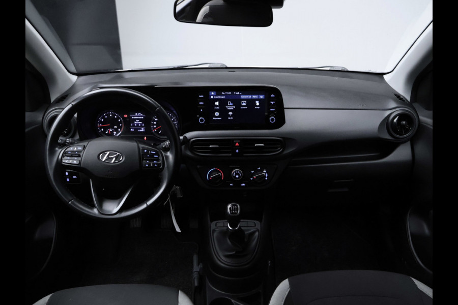 Hyundai i10 1.0 Comfort Sport (APPLE CARPLAY,NAVI,CLIMATE,CRUISE,LANE ASSIST,LED,SPORTSTOELEN,NETTE STAAT,NIEUWE APK)
