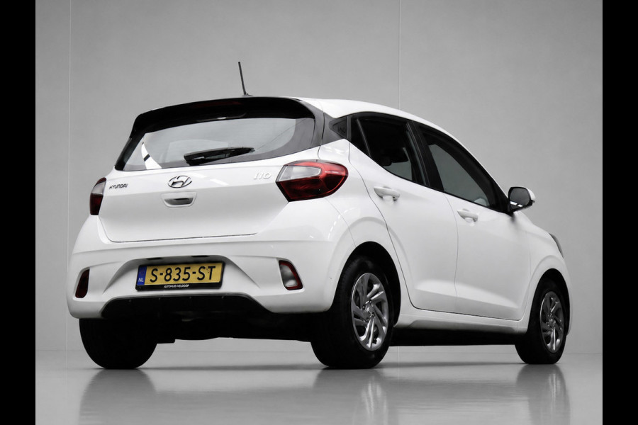 Hyundai i10 1.0 Comfort Sport (APPLE CARPLAY,NAVI,CLIMATE,CRUISE,LANE ASSIST,LED,SPORTSTOELEN,NETTE STAAT,NIEUWE APK)