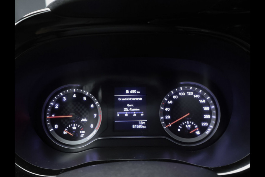 Hyundai i10 1.0 Comfort Sport (APPLE CARPLAY,NAVI,CLIMATE,CRUISE,LANE ASSIST,LED,SPORTSTOELEN,NETTE STAAT,NIEUWE APK)
