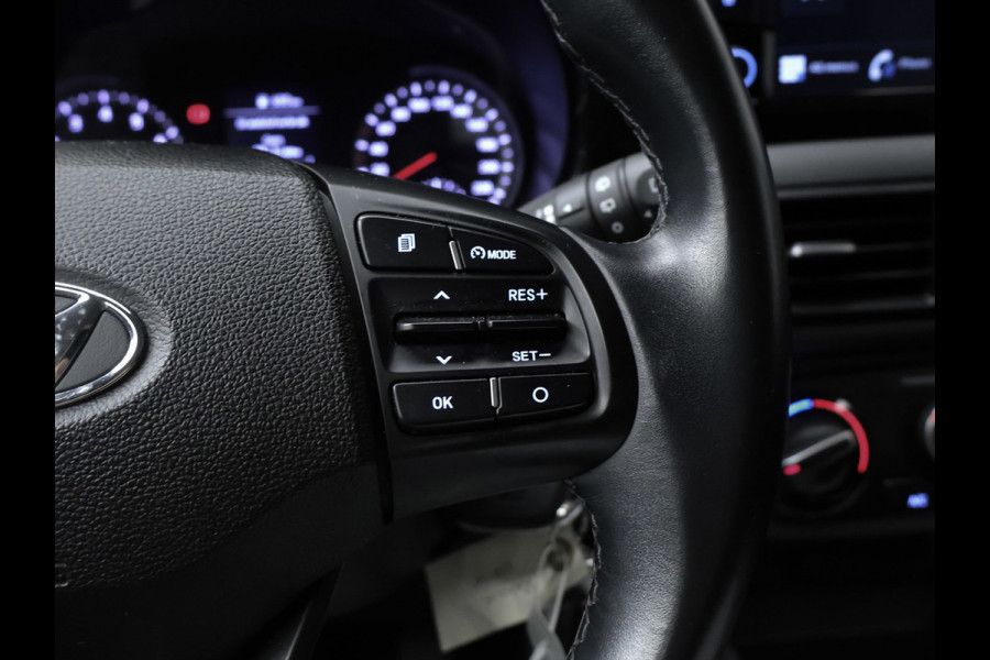 Hyundai i10 1.0 Comfort Sport (APPLE CARPLAY,NAVI,CLIMATE,CRUISE,LANE ASSIST,LED,SPORTSTOELEN,NETTE STAAT,NIEUWE APK)