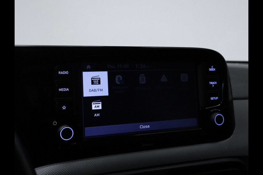 Hyundai i10 1.0 Comfort Sport (APPLE CARPLAY,NAVI,CLIMATE,CRUISE,LANE ASSIST,LED,SPORTSTOELEN,NETTE STAAT,NIEUWE APK)