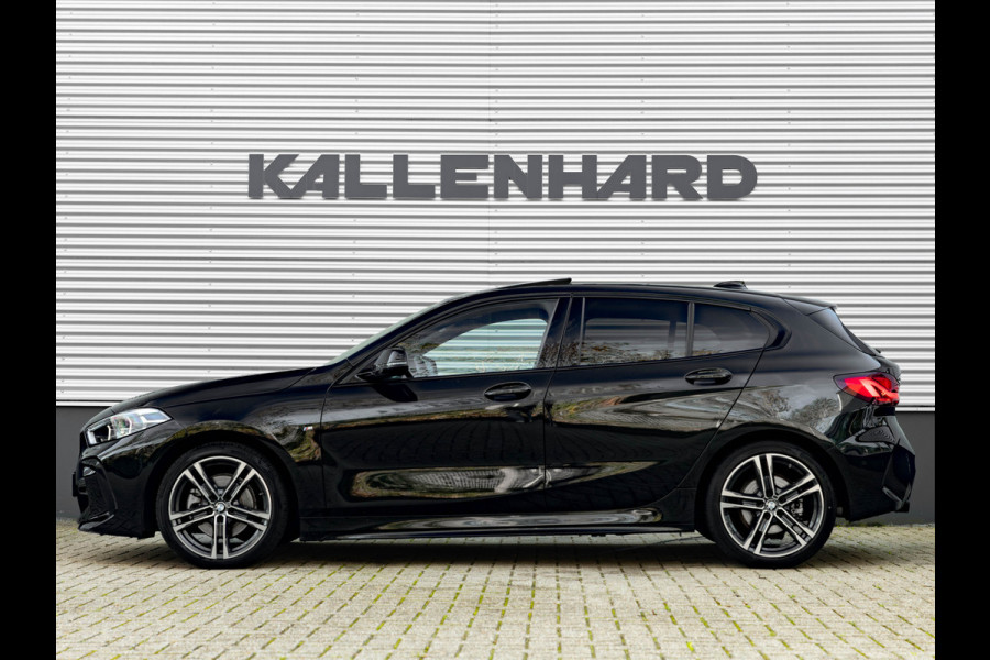 BMW 1-serie 118i Executive - M-Sport - Pano - Shodow Line - Camera - 18 inch