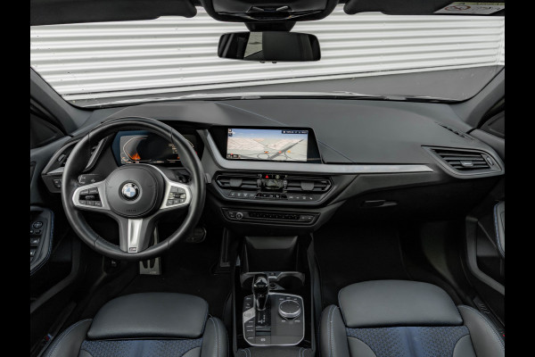 BMW 1-serie 118i Executive - M-Sport - Pano - Shodow Line - Camera - 18 inch