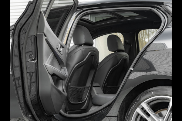 BMW 1-serie 118i Executive - M-Sport - Pano - Shodow Line - Camera - 18 inch