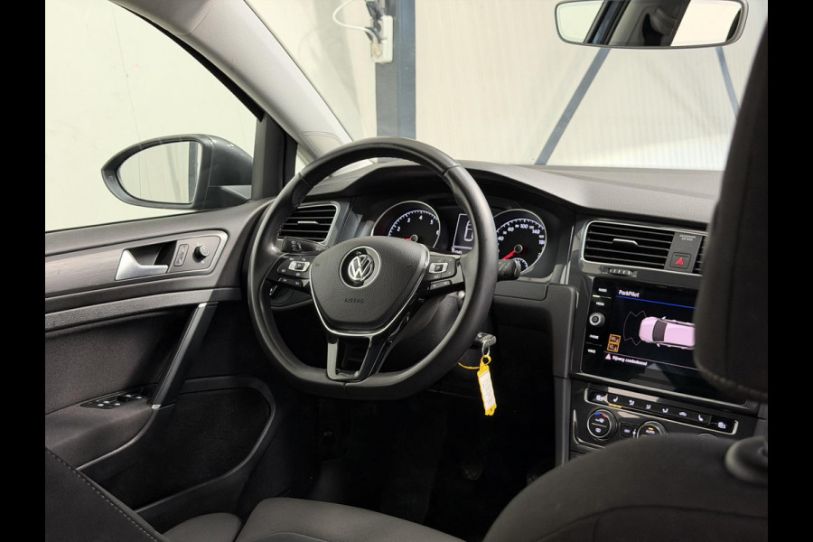 Volkswagen Golf 1.5 TSI*ACC*LED*NAVI*ECC*SPRTSTOELEN*PDC*NAVI*LMV*