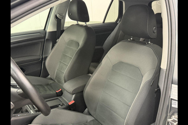 Volkswagen Golf 1.5 TSI*ACC*LED*NAVI*ECC*SPRTSTOELEN*PDC*NAVI*LMV*