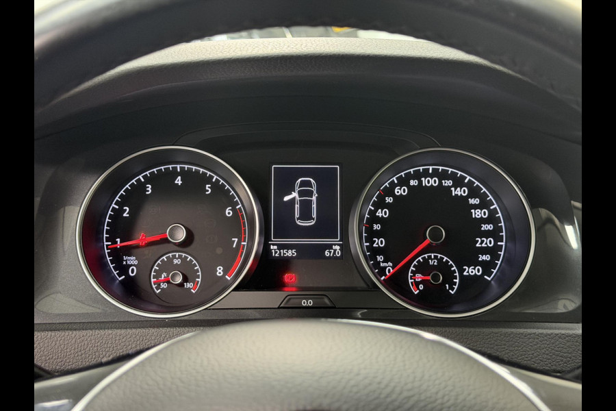 Volkswagen Golf 1.5 TSI*ACC*LED*NAVI*ECC*SPRTSTOELEN*PDC*NAVI*LMV*