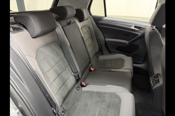 Volkswagen Golf 1.5 TSI*ACC*LED*NAVI*ECC*SPRTSTOELEN*PDC*NAVI*LMV*