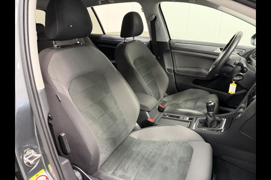 Volkswagen Golf 1.5 TSI*ACC*LED*NAVI*ECC*SPRTSTOELEN*PDC*NAVI*LMV*