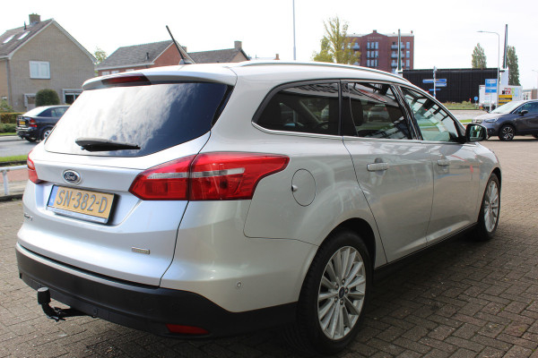 Ford FOCUS Wagon 1.0 125PK Titanium Uiterst nette wagen ! Trekhaak, Pdc, Navigatie, Cuise Controle,