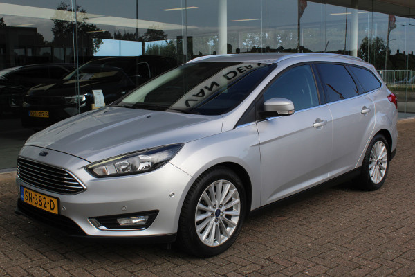 Ford FOCUS Wagon 1.0 125PK Titanium Uiterst nette wagen ! Trekhaak, Pdc, Navigatie, Cuise Controle,