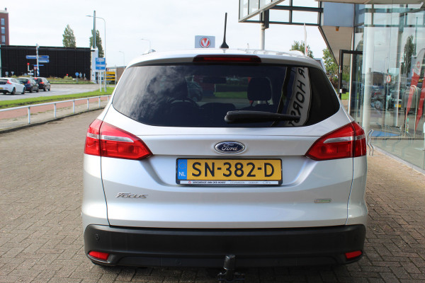 Ford FOCUS Wagon 1.0 125PK Titanium Uiterst nette wagen ! Trekhaak, Pdc, Navigatie, Cuise Controle,