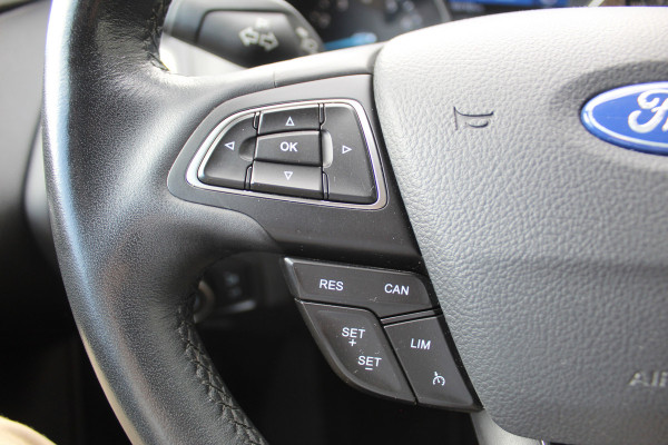 Ford FOCUS Wagon 1.0 125PK Titanium Uiterst nette wagen ! Trekhaak, Pdc, Navigatie, Cuise Controle,