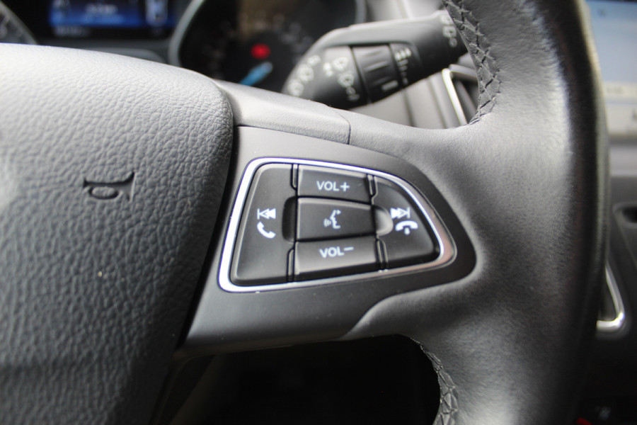 Ford FOCUS Wagon 1.0 125PK Titanium Uiterst nette wagen ! Trekhaak, Pdc, Navigatie, Cuise Controle,