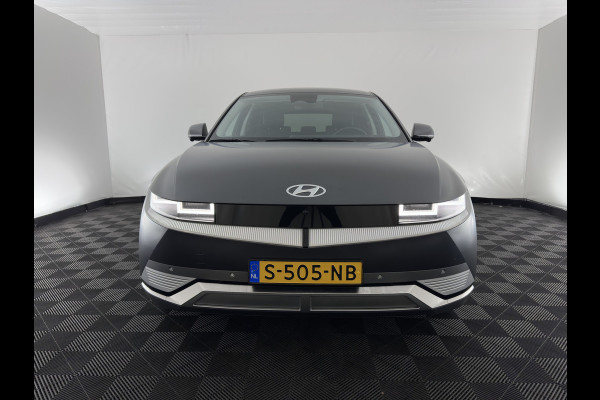Hyundai IONIQ 5 Lounge 77.4 kWh [3-Fase-11kW] {SoH-99%} (INCL-BTW) Aut. *HEATPUMP | LEATHER | BOSE-SOUND | FULL-LED | ADAPTIVE-CRUISE | BLINDSPOT | DIGI-COCKPIT | AMBIENTLIGHT | DAB | SHIFTPADDLES | HEAD-UP | NAVI-FULLMAP | KEYLESS | 20 INCH*