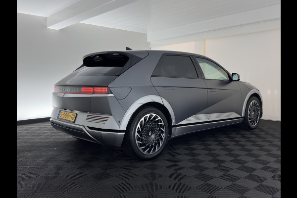Hyundai IONIQ 5 Lounge 77.4 kWh [3-Fase-11kW] {SoH-99%} (INCL-BTW) Aut. *HEATPUMP | LEATHER | BOSE-SOUND | FULL-LED | ADAPTIVE-CRUISE | BLINDSPOT | DIGI-COCKPIT | AMBIENTLIGHT | DAB | SHIFTPADDLES | HEAD-UP | NAVI-FULLMAP | KEYLESS | 20 INCH*