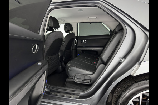 Hyundai IONIQ 5 Lounge 77.4 kWh [3-Fase-11kW] {SoH-99%} (INCL-BTW) Aut. *HEATPUMP | LEATHER | BOSE-SOUND | FULL-LED | ADAPTIVE-CRUISE | BLINDSPOT | DIGI-COCKPIT | AMBIENTLIGHT | DAB | SHIFTPADDLES | HEAD-UP | NAVI-FULLMAP | KEYLESS | 20 INCH*