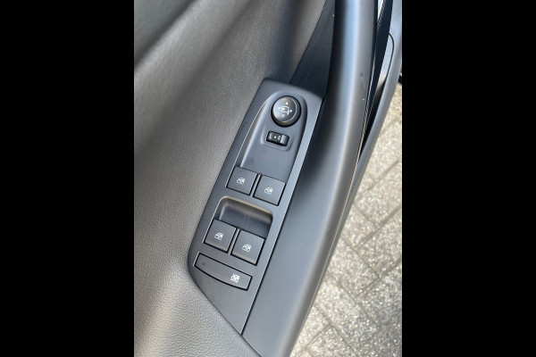 Opel Astra 1.2 Ultimate | eerste eigenaar | NL-auto | vol met opties.
