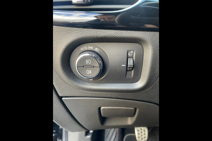Opel Astra 1.2 Ultimate | eerste eigenaar | NL-auto | vol met opties.